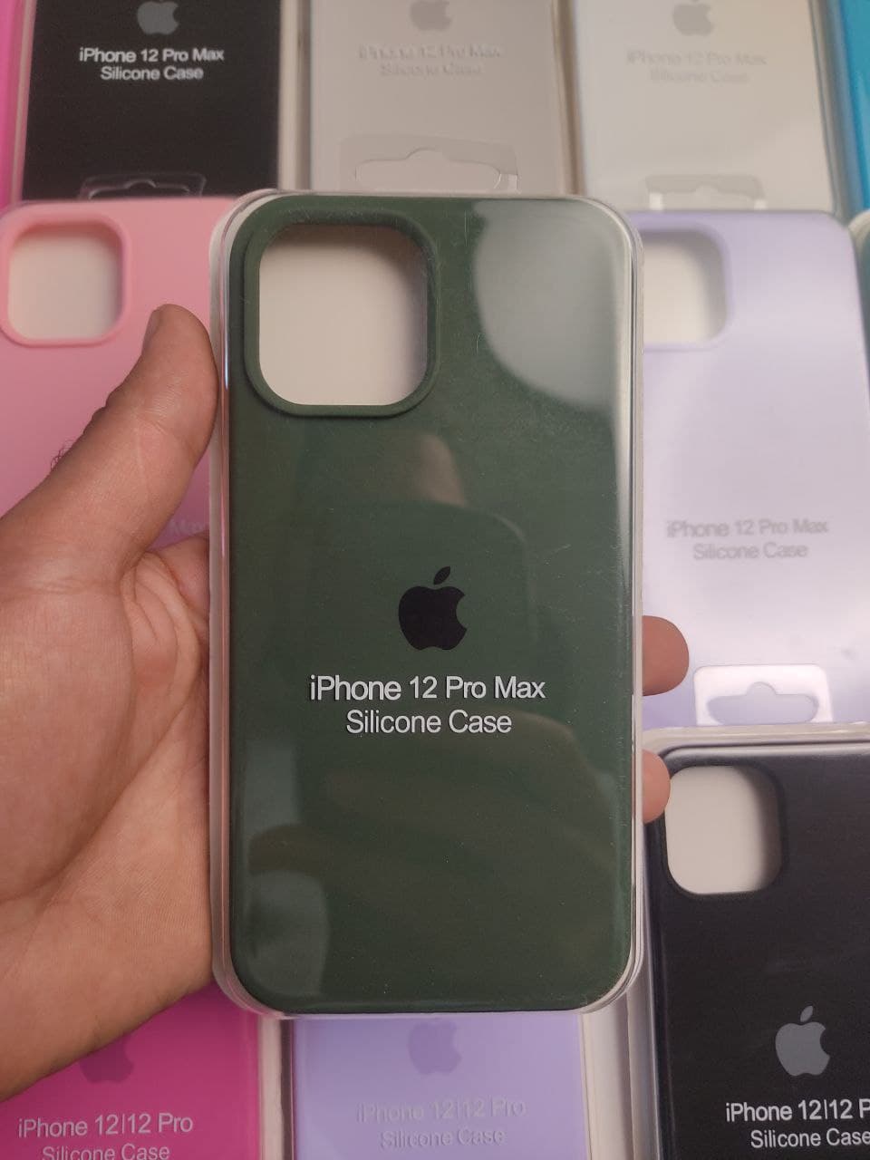 کاور مدل سیلیکونی اپل IPHONE 12PRO MAX زیر بسته