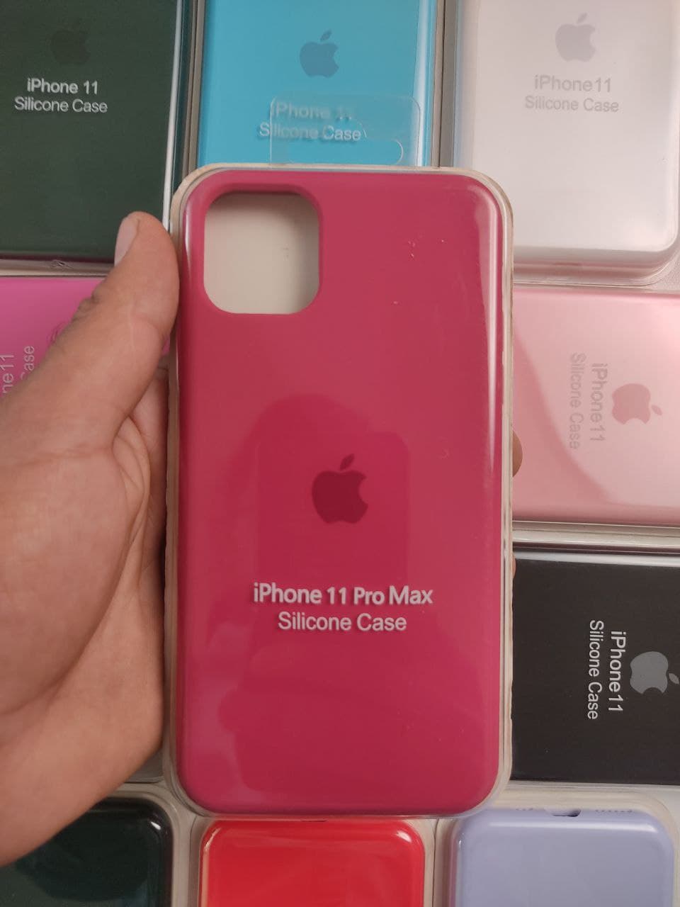 کاور مدل سیلیکونی اپل IPHONE 11PRO MAX زیر بسته